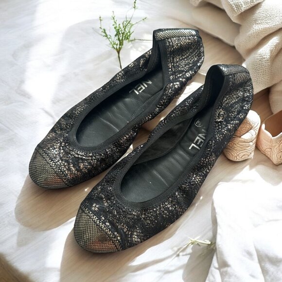 CHANEL Women's Black Metallic Captoe Ballet Flats Size 5 / 35 - Picture 12 of 13